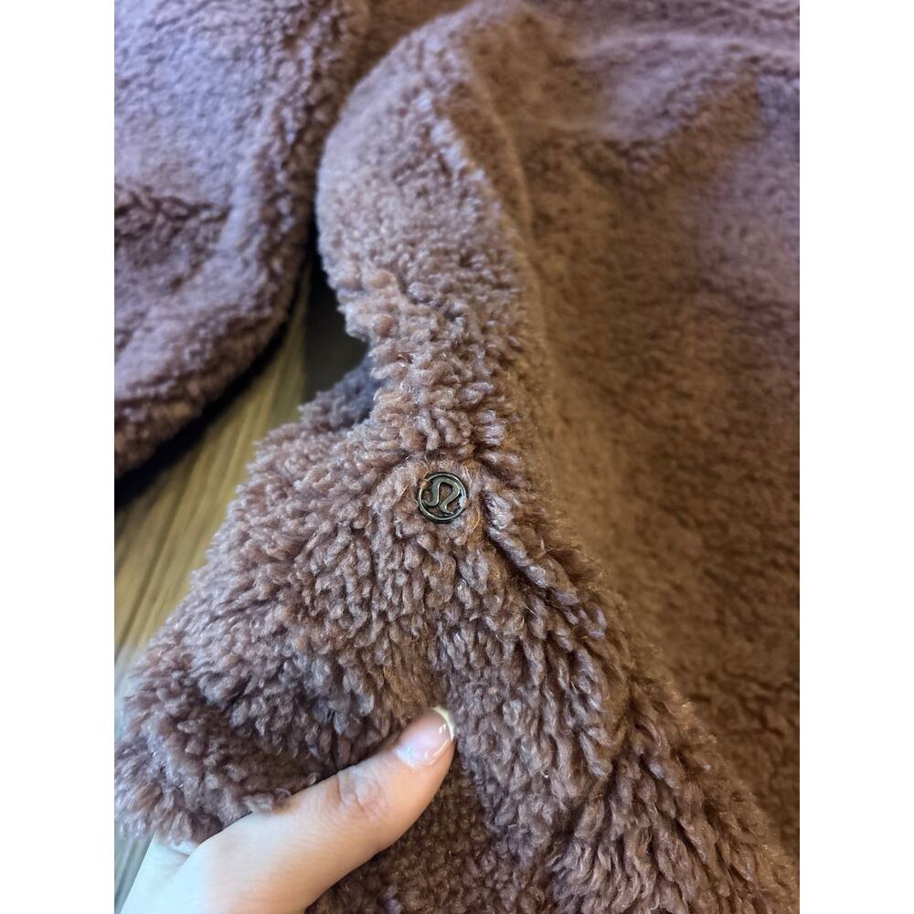 Lululemon Mockneck Sherpa - Picture 6 of 6